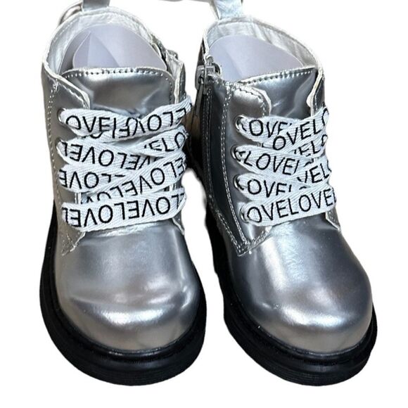 GIRLS Toddler COMBAT Ankle boots in silver faux leather Love Laces Comfy New - Picture 2 of 9